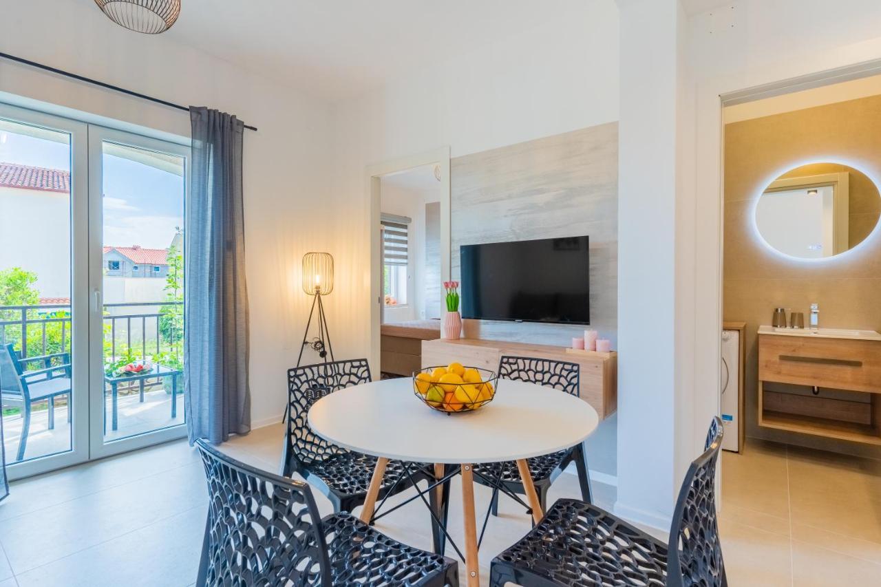 Apartments Ivanka ツレス エクステリア 写真